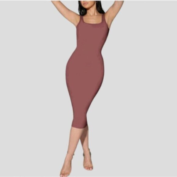 New Mauve Stretchy Square Neckline Sexy Midi Dress- Size M - Picture 2 of 8